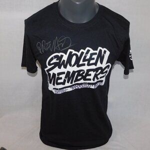 SWOLLEN MEMBERS Canada Hip Hop Group Signed Autographed Black T Shirt Mens M